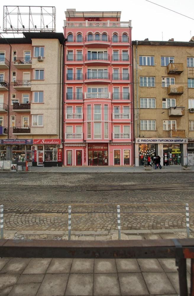 Central Plaza Hotel Sofya Dış mekan fotoğraf