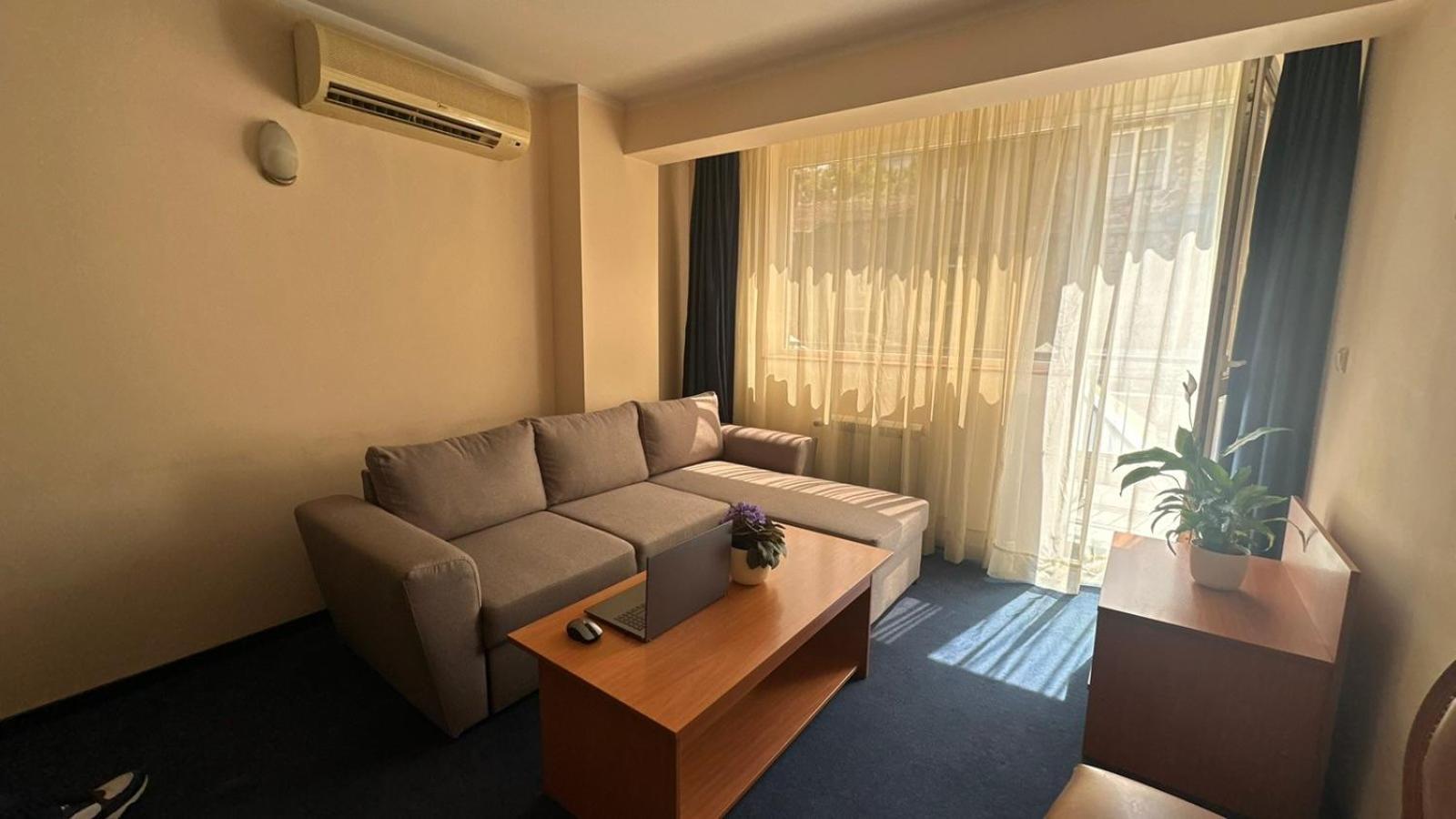 Central Plaza Hotel Sofya Dış mekan fotoğraf