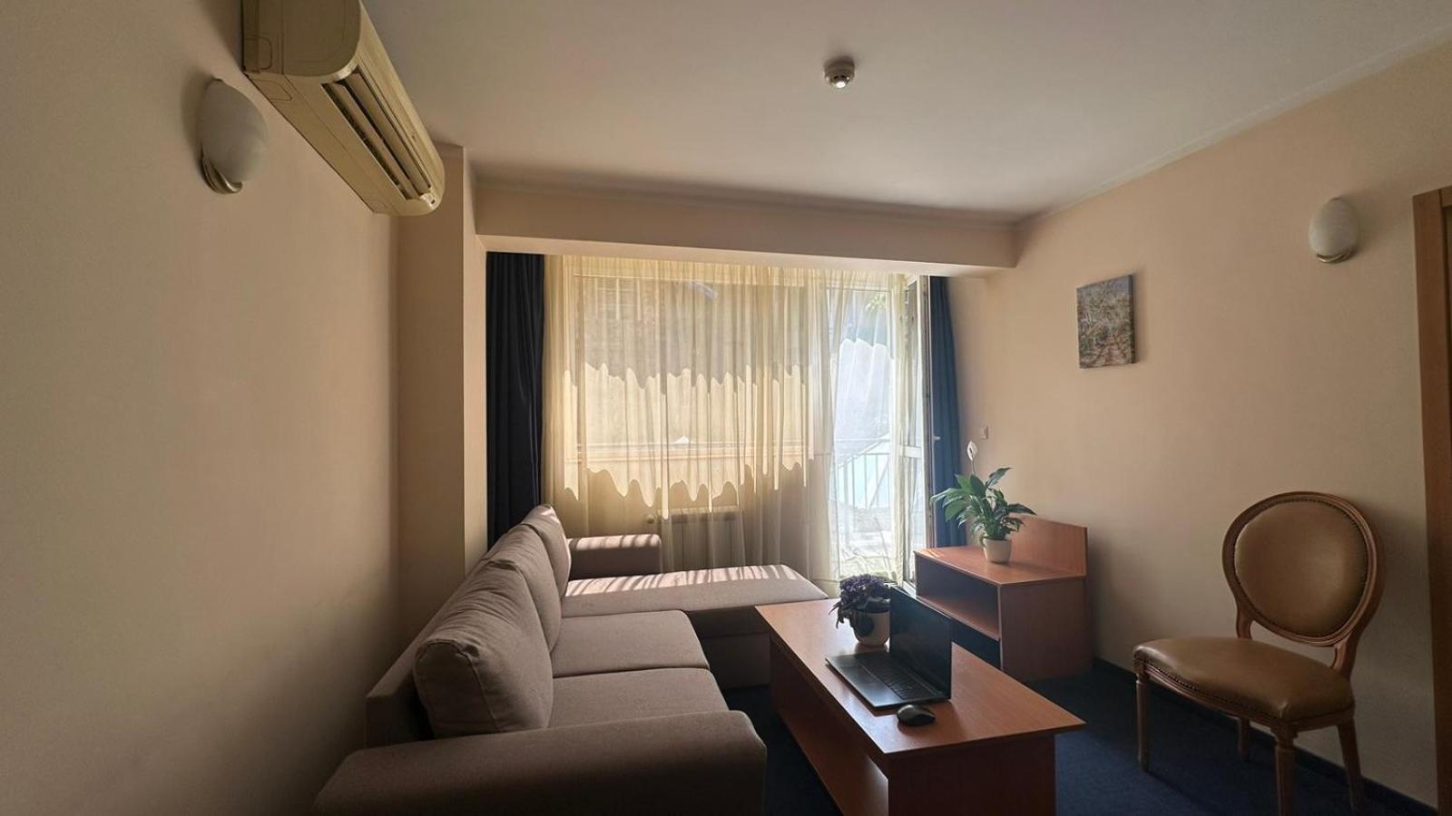 Central Plaza Hotel Sofya Dış mekan fotoğraf